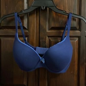 Victoria’s Secret 32DDD Body by Victoria Perfect Shape Bra